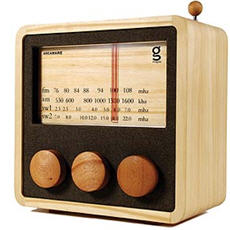 areaware-magno-wooden-radio