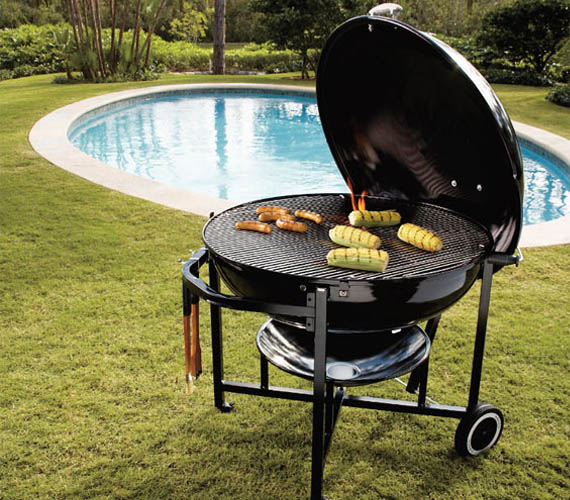Weber-Ranch-Kettle-Charcoal-Grill