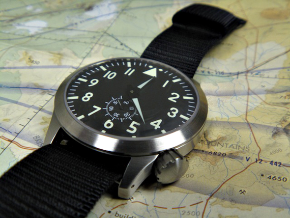 maratac-pilot-watch