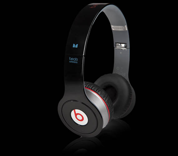 Beats-by-Dr-Dre-Wireless-Headphones