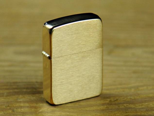 Zippo Lighter – Brushed Brass | Cool Material