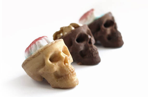 Chocolate-Skulls-With-Edible-Brains