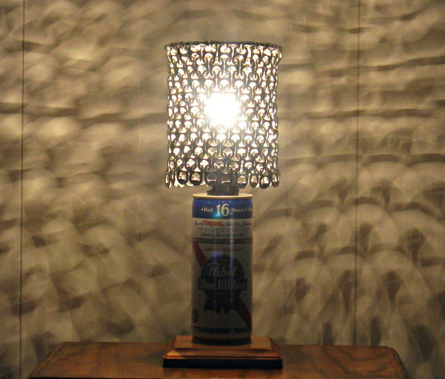 Pabst-Blue-Ribbon-Beer-Can-Lamp