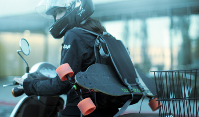 Boosted-Boards-The-World's-Lightest-Electric-Vehicle-2
