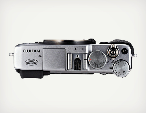 Fujifilm-X-E1-Digital-Camera-4