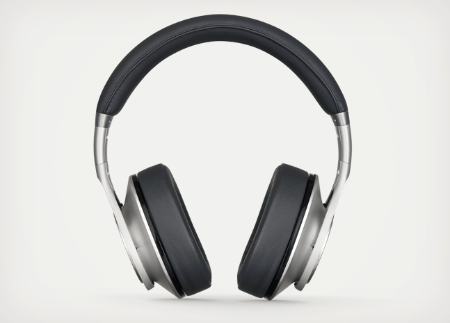 Beats-by-Dre-2012-Executive-Headphones-2