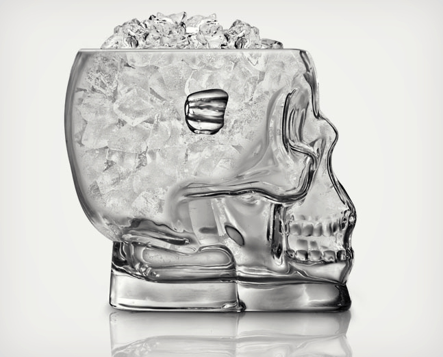 Brainfreeze-Glass-Skull-Ice-Bucket-2