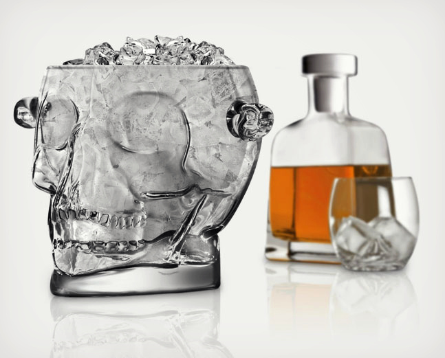 Brainfreeze-Glass-Skull-Ice-Bucket