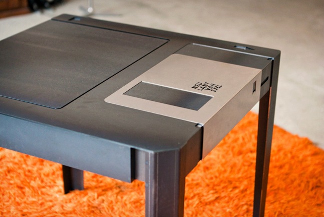 Floppy-Disk-Table-2