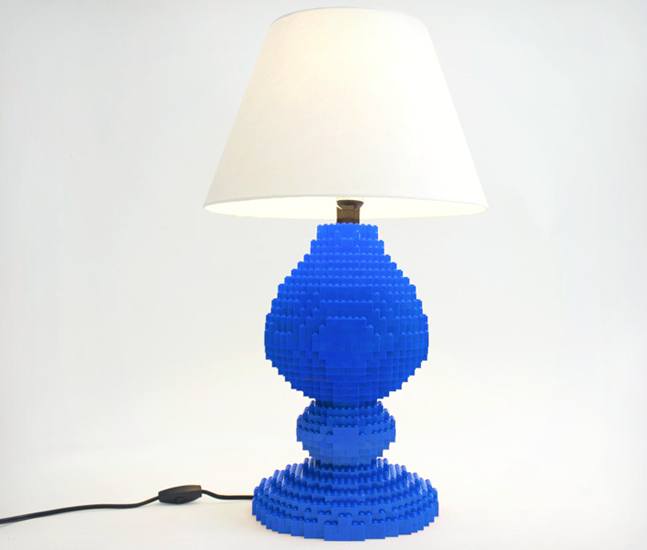 LEGO-Table-Lamp-4