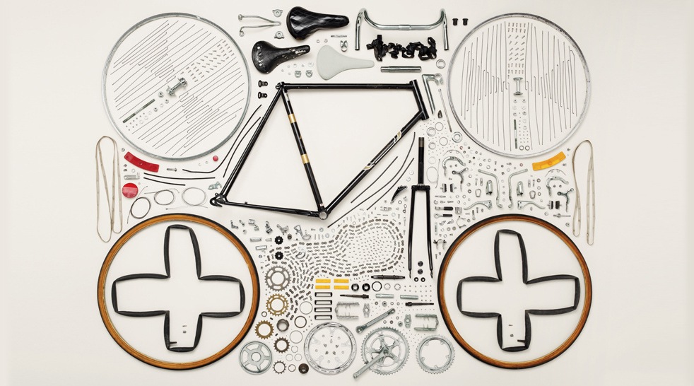 Things-Come-Apart-by-Todd-McLellan-1