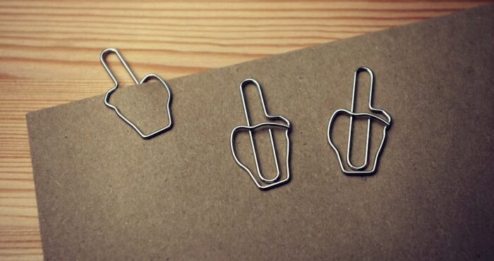 middle-finder-paperclips-wide