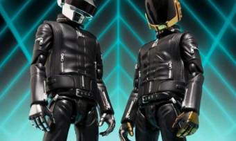 Daft-Punk-Action-Figures-1