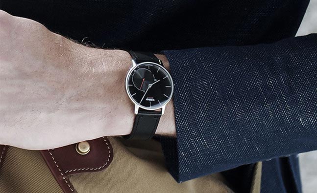 The Fitness Tracker Disguised As A Swiss Watch | Cool Material