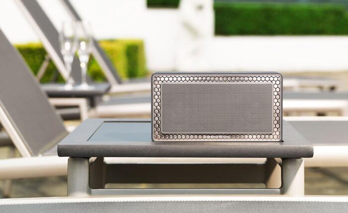 Bowers & Wilkins T7 Portable Bluetooth Speaker