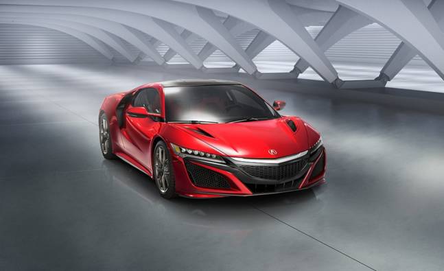Acura Is Bringing Back the NSX