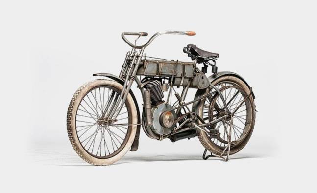 A 1907 Harley Davidson “Strap Tank” That Could Sell for $1M