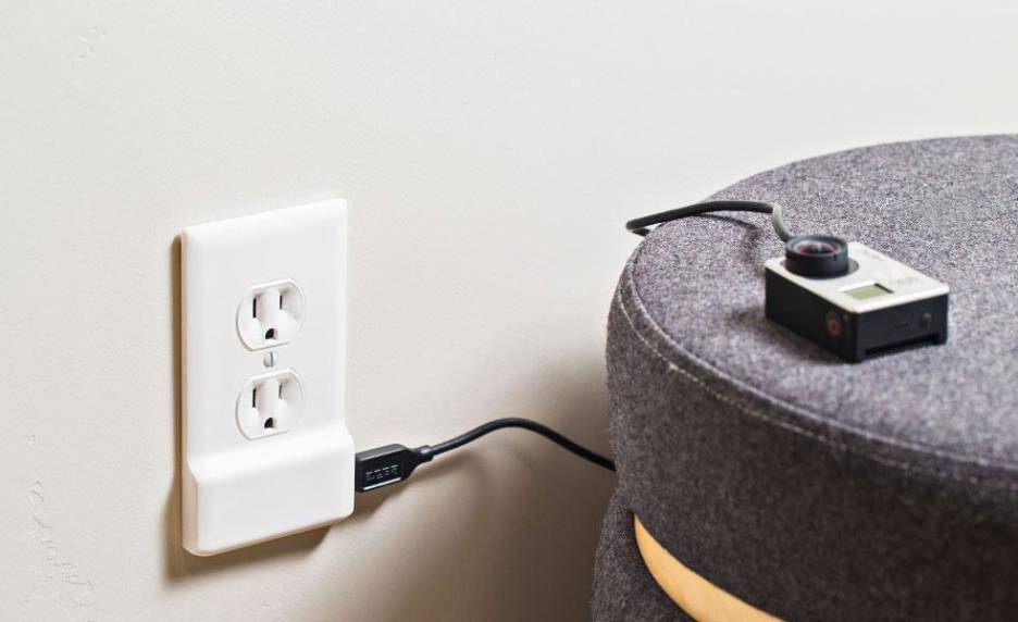 SnapPower USB Outlet Cool Material