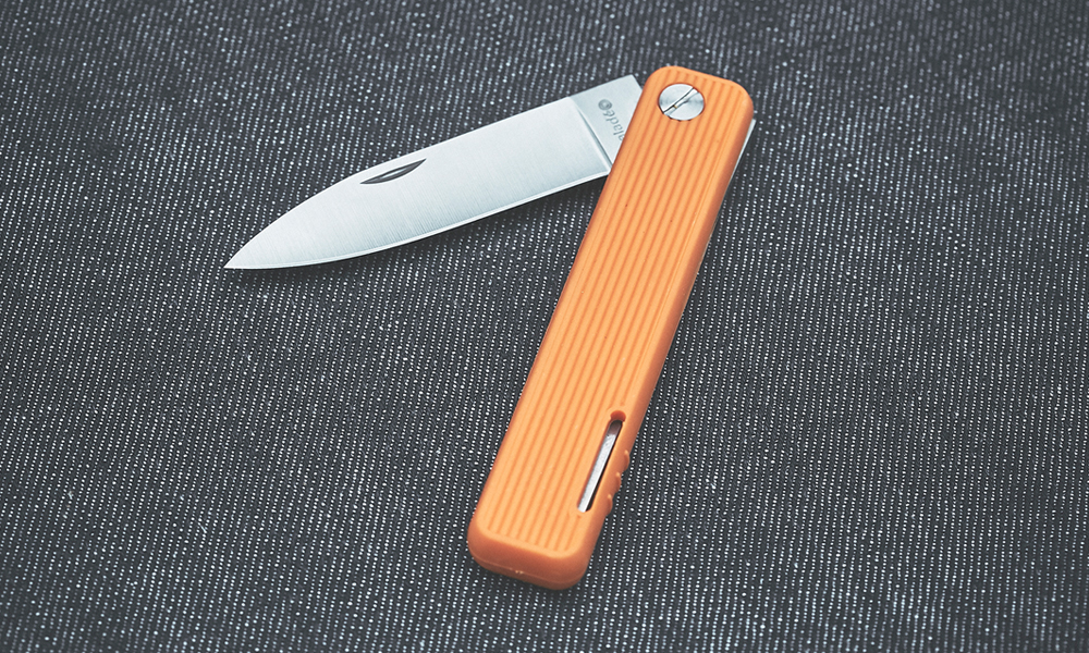 thin-folding-knife-4