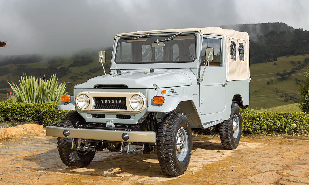 A Rare Toyota FJ43 Is Being Auctioned Off