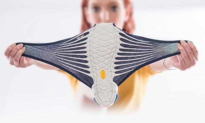 The Vibram Furoshiki Shoe Wraps Around Your Foot