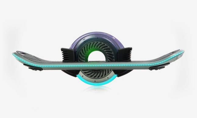Hoverboard Is a One-Wheeled Electric Skateboard