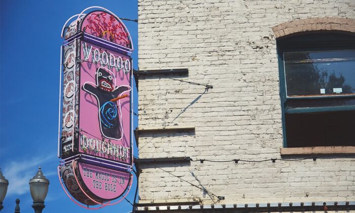 Inside the Insane and Delicious World of Voodoo Doughnut | Cool Material