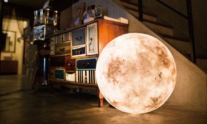 Luna Is a Lamp Shaped Like the Moon