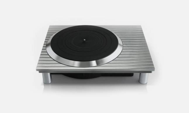 Technics Is Back in the Turntable Game