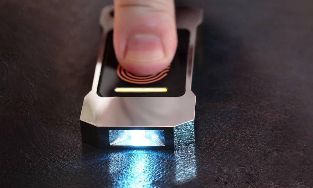 Lumen Is a Body Heat Activated Flashlight