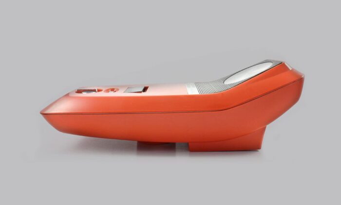 Future Forms Sells Space-Age Electronics from the Past