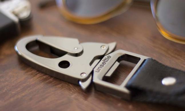 Unclip Quick Release Carabiner Keychain