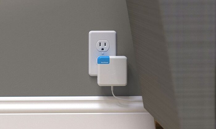 The Blockhead Sideways Adapter For MacBook and iPad Chargers