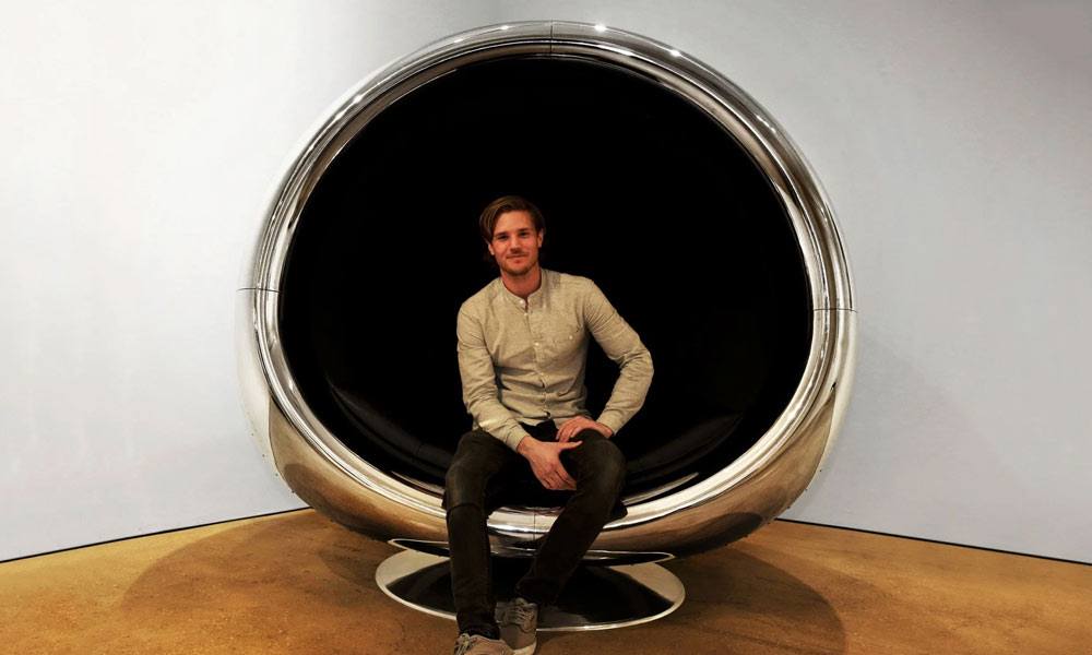 Boeing-737-Engine-Cowling-chair-2