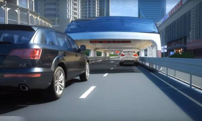 China’s Straddling Bus Allows Cars to Drive Underneath It