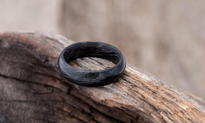 Forged-Carbon-Fiber-Wedding-Band-2