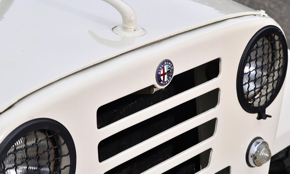 An-Alfa-Romeo-1950s-Italian-Military-Truck-Is-up-for-Auction-2