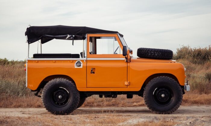 1971 Land Rover Series 2A