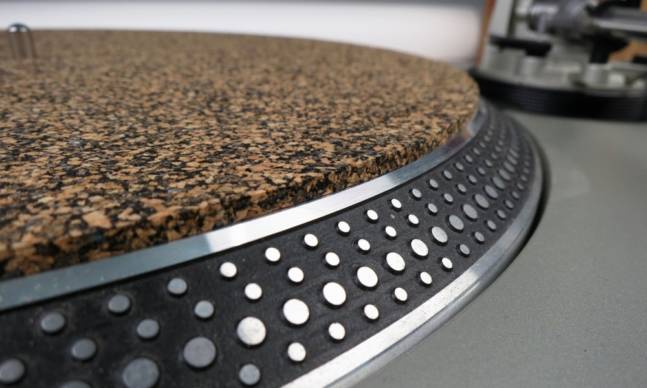 7 Best Turntable Mats and Slipmats for Everyday Use