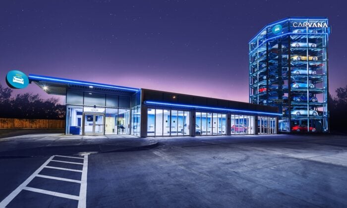 Carvana Opens an Eight-Story Car Vending Machine