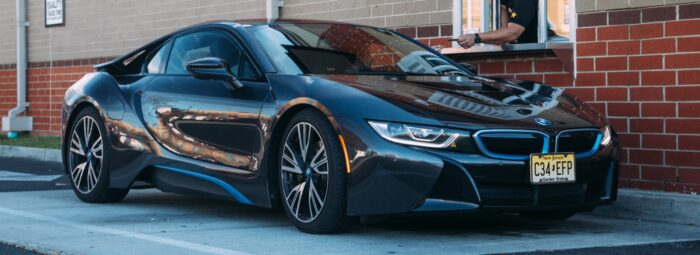 Test Drive-Thru: The BMW i8 Goes to Hardee’s