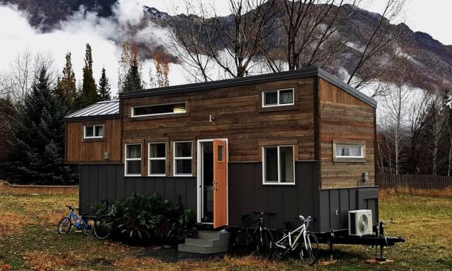 Alpine Tiny Homes’ Brown Bear Takes the Whole Family Off the Grid