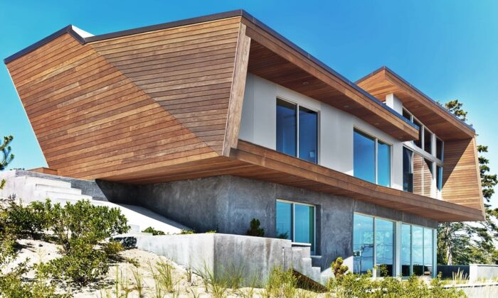 Hariri & Hariri Cape Cod Beach House