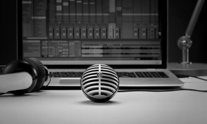 8 USB Mics to Get Your Podcast Off the Ground