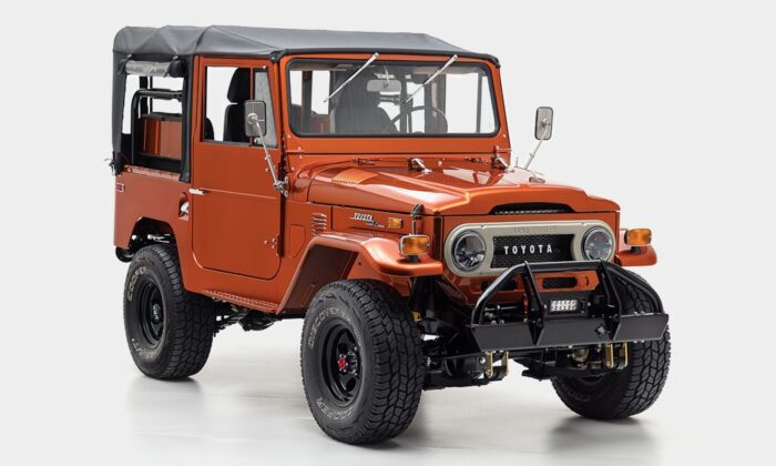 FJ Company 1972 Toyota Land Cruiser FJ40