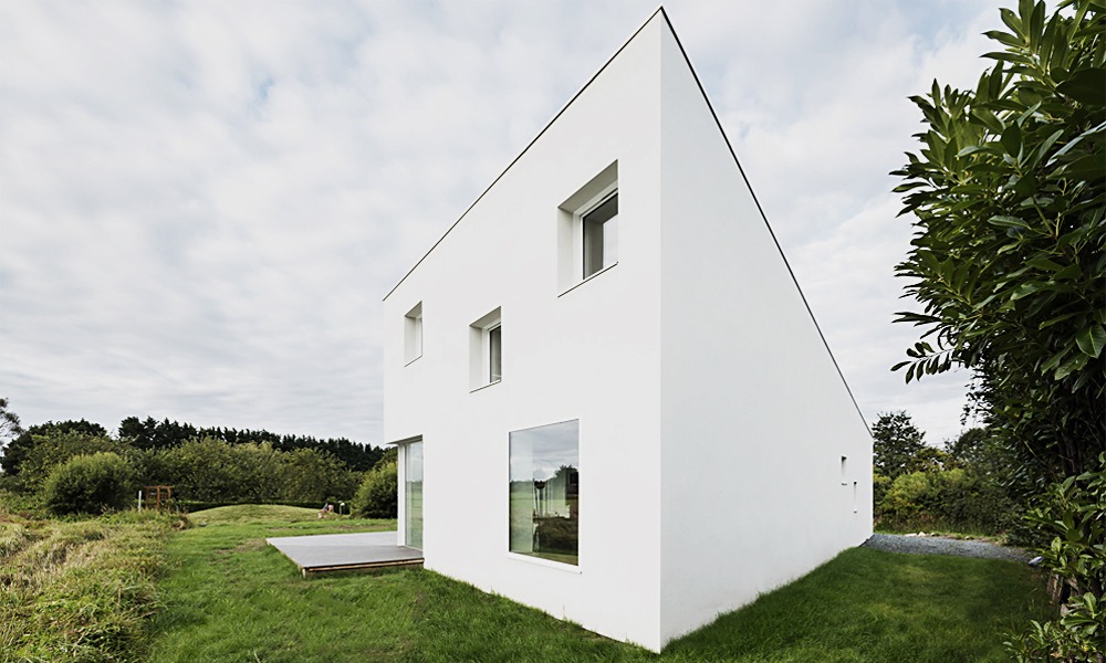 House-Designed-for-a-Photographer-5