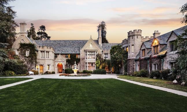 Take a Virtual Reality Tour of the Playboy Mansion