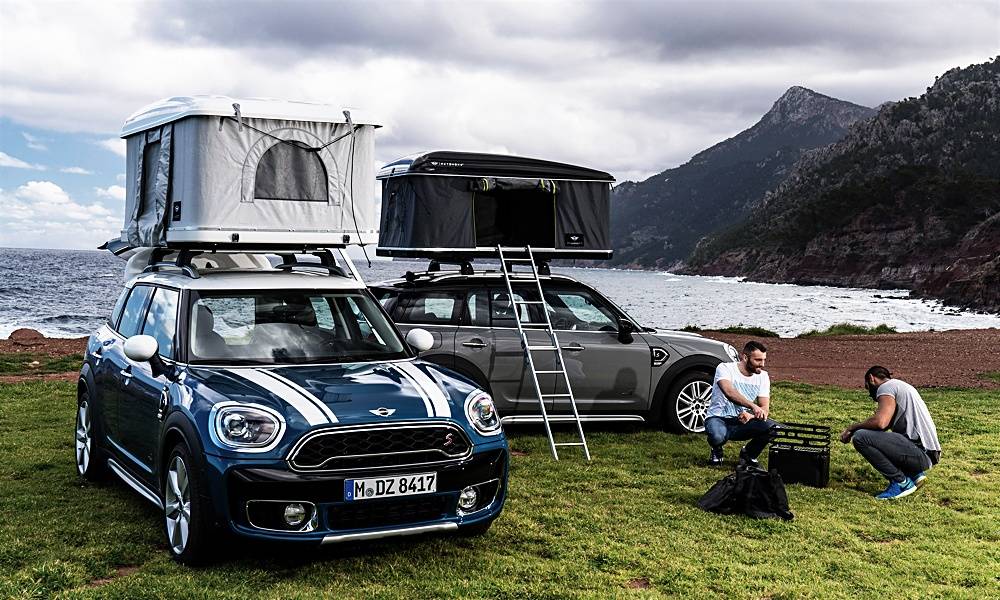 Camp-on-Top-of-Your-MINI-Countryman-With-This-Tent-1