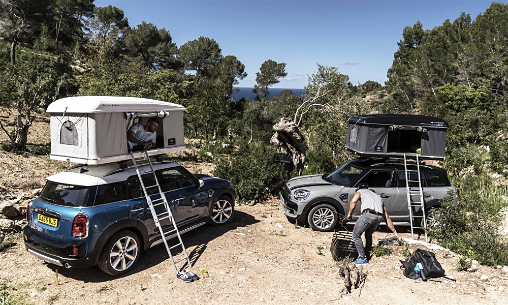 Camp-on-Top-of-Your-MINI-Countryman-With-This-Tent-5