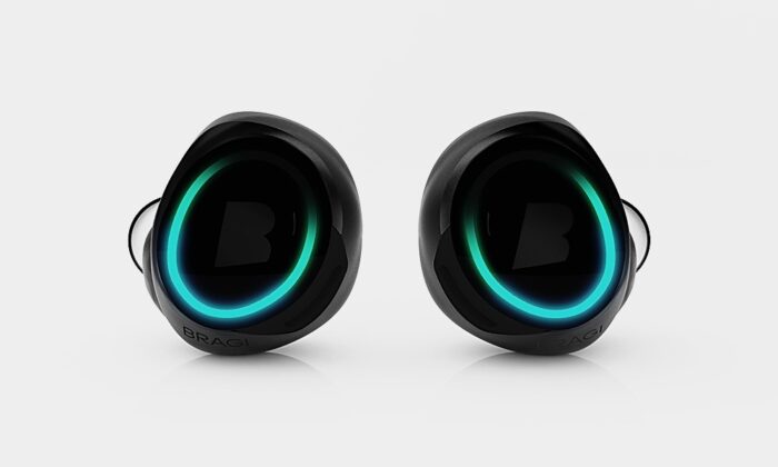 Control the Dash Pro Smart Earphones with Gestures